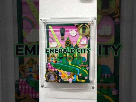 ミニカー Hide Wall Mounted Display Case for LEGO® 75685 Wicked Emerald City Wall